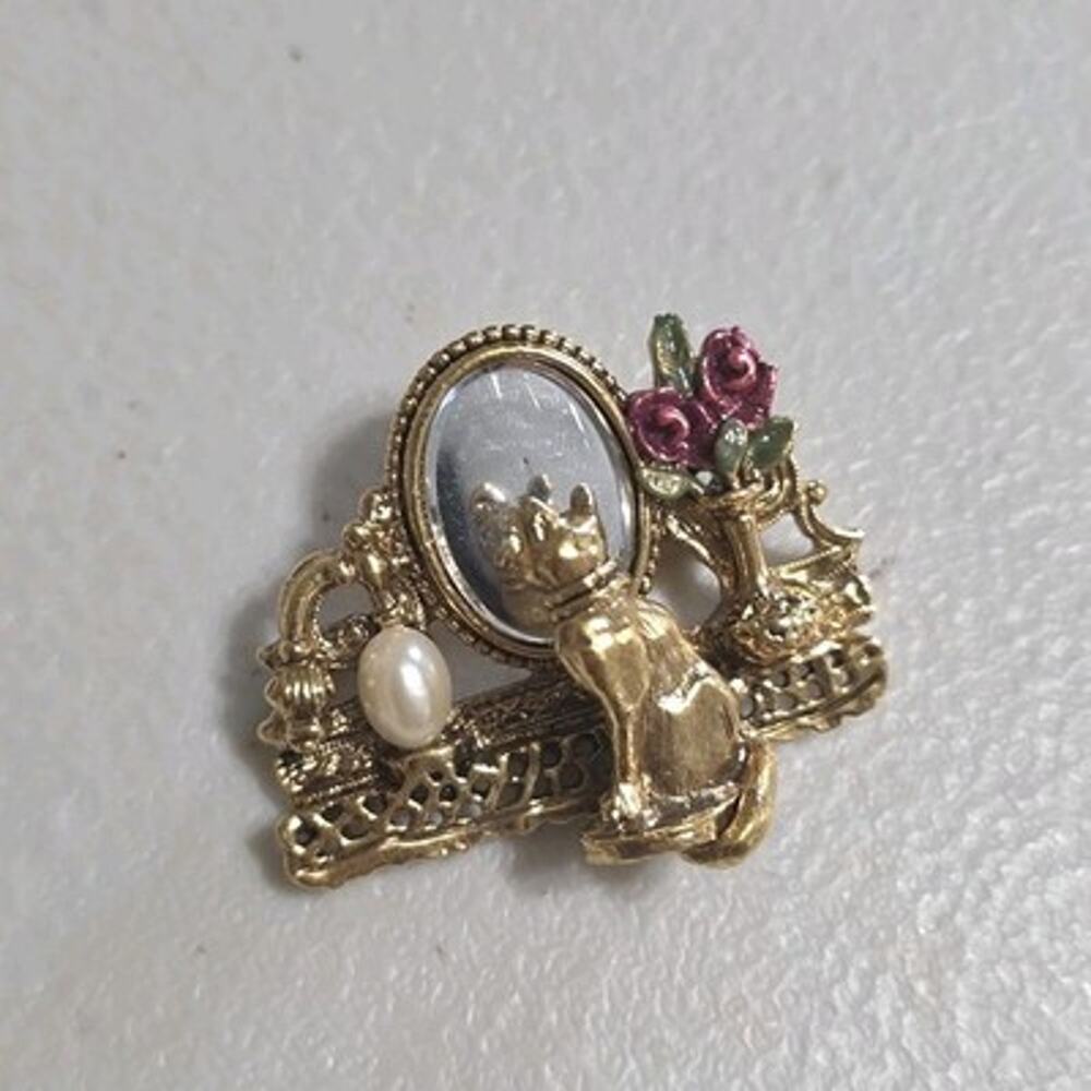 Vtg Cat On Vanity Brooch Prin Gold Tone Faux Pearl Mirror Perfume Grandmacore